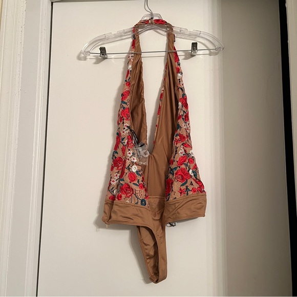 NWT Lovers + Friends Rosalyn Floral Plunging Bodysuit - Picture 7 of 9